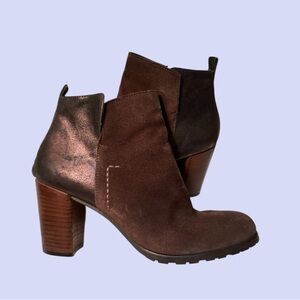 Brown Suede Paul Green “Rockin” Ankle Boots Size 8.5